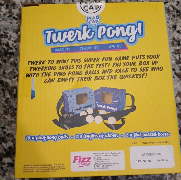 Pong‎ Twerk Game - Picture 3 of 4